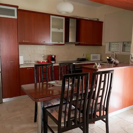 Trifon Villa